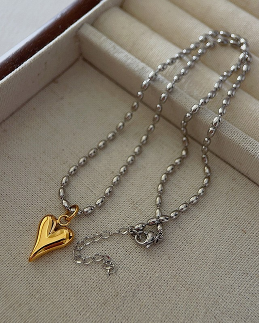 Amore Necklace