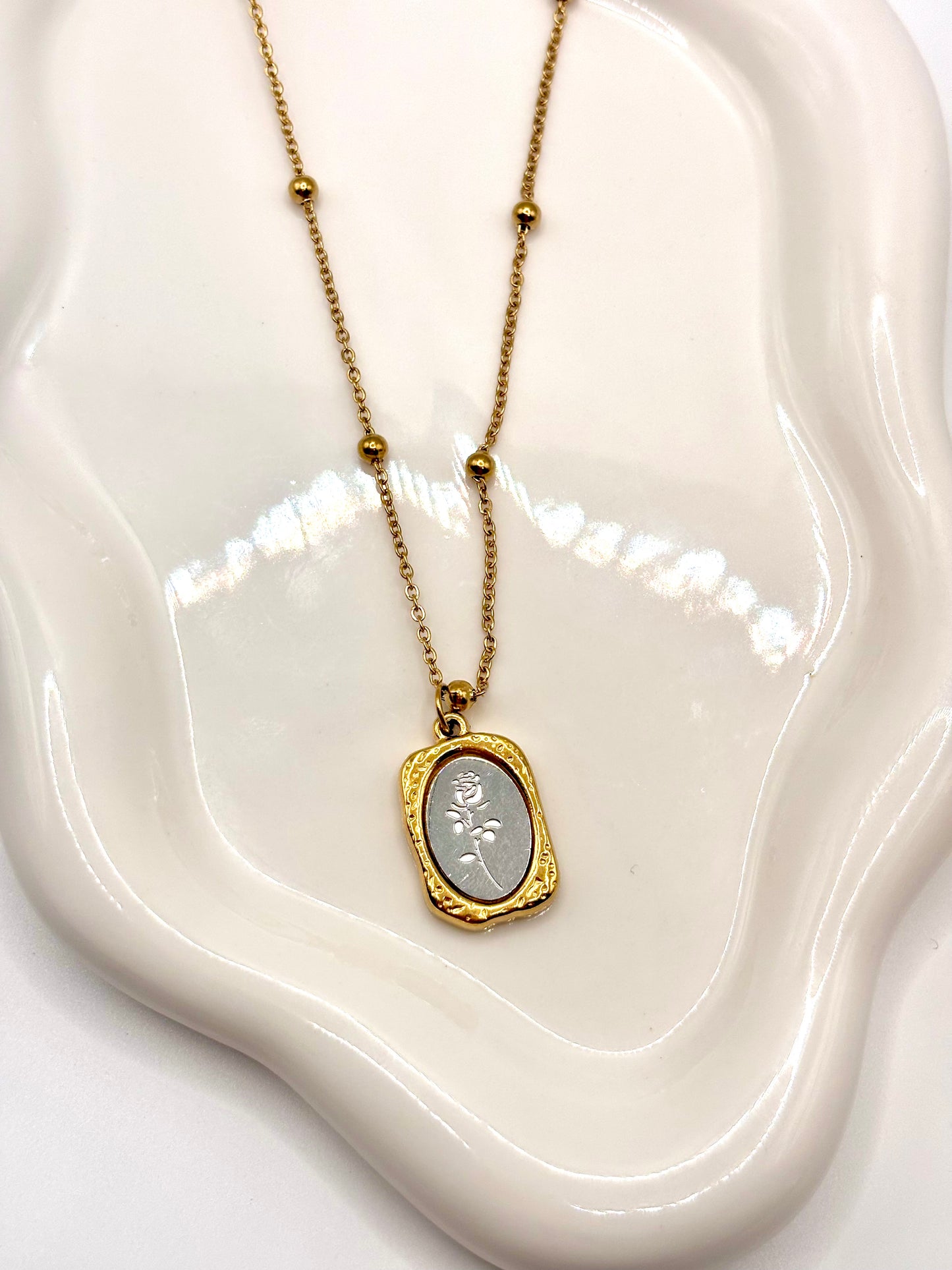 Flor de Espejo Necklace
