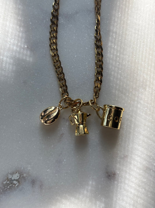 Café en el Campo Necklace