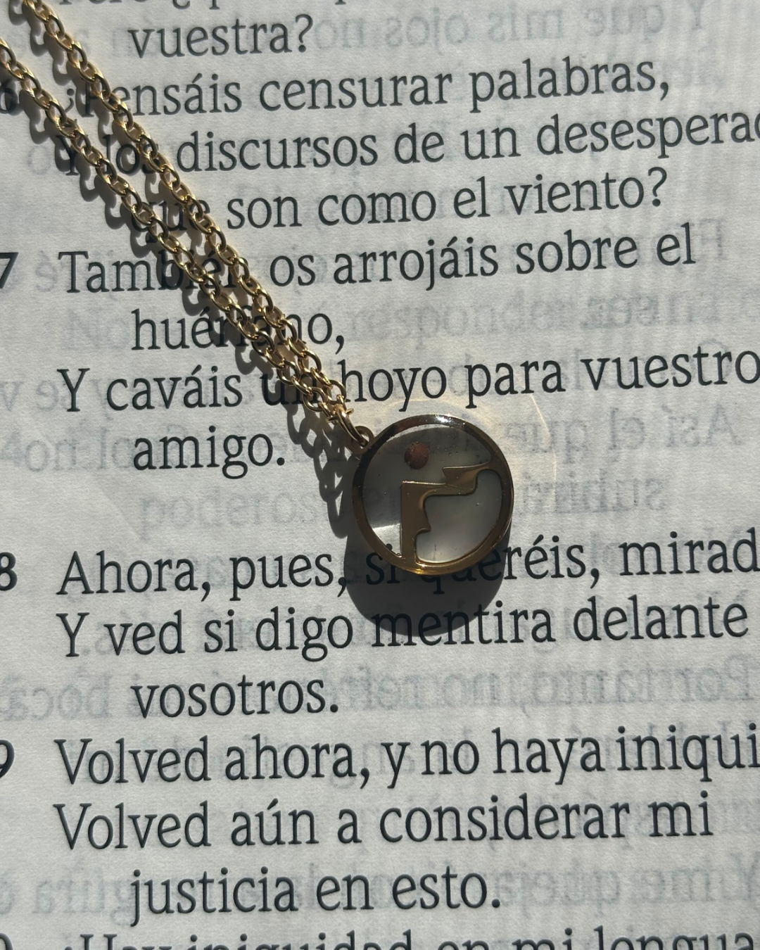 Ancla de Fe Necklace
